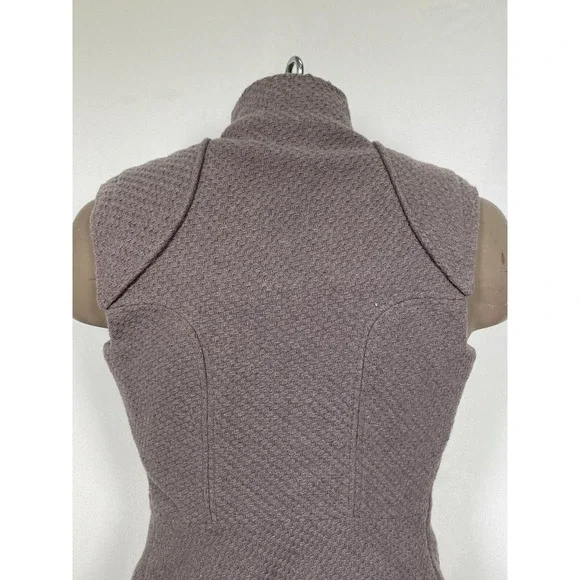 REY Resistance Costume Vest Star Wars Galaxy's Edge Disney Parks Women's XS - Picture 8 of 11